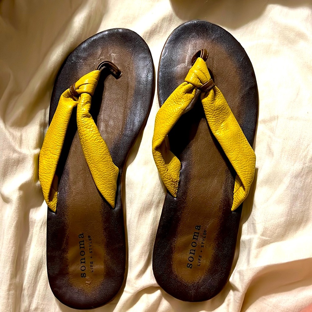 Sonoma sandals